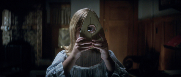 Ouija 2: Nový trailer vám vysvětlí, jaké to je, být uškrcený | Fandíme filmu