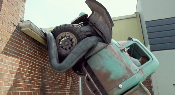 Monster Trucks: Měsíce před premiérou hrozí filmu ztráta | Fandíme filmu