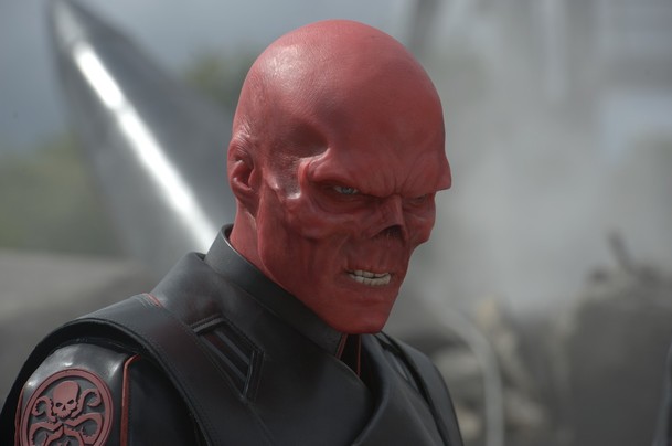 Hugo Weaving: Hrát Red Skulla byla pořádná jízda | Fandíme filmu