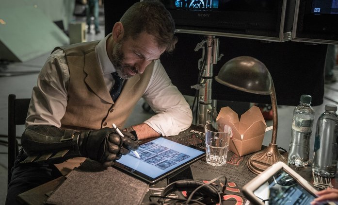 Snow Steam Iron: Zack Snyder se opět pustil do natáčení | Fandíme filmu