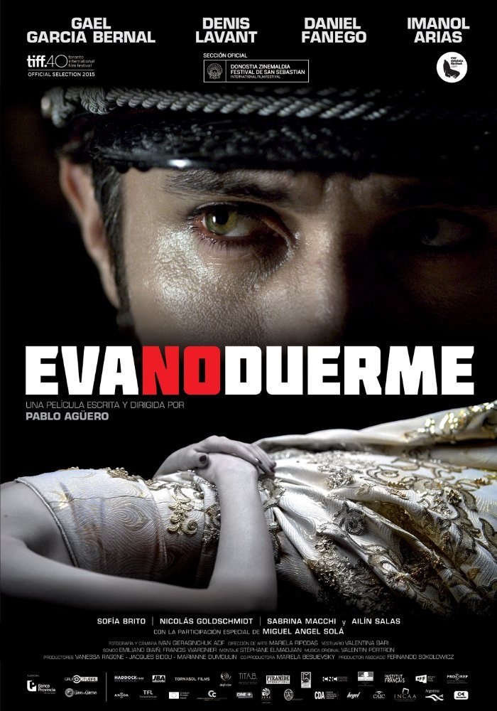 Eva no duerme | Fandíme filmu