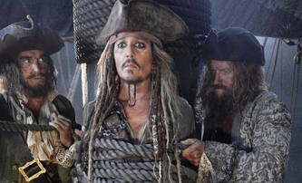 Piráti z Karibiku 5: Nová synopse odhaluje Jackovo dobrodružství | Fandíme filmu
