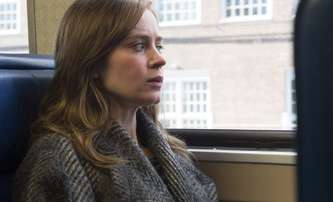 Pain Hustlers: Emily Blunt ve vlastním „Vlkovi z Wall Street“ | Fandíme filmu