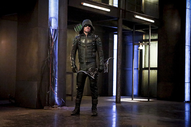 Arrow: Mrtvá postava se vrací v upoutávce na návrat 5. řady | Fandíme serialům