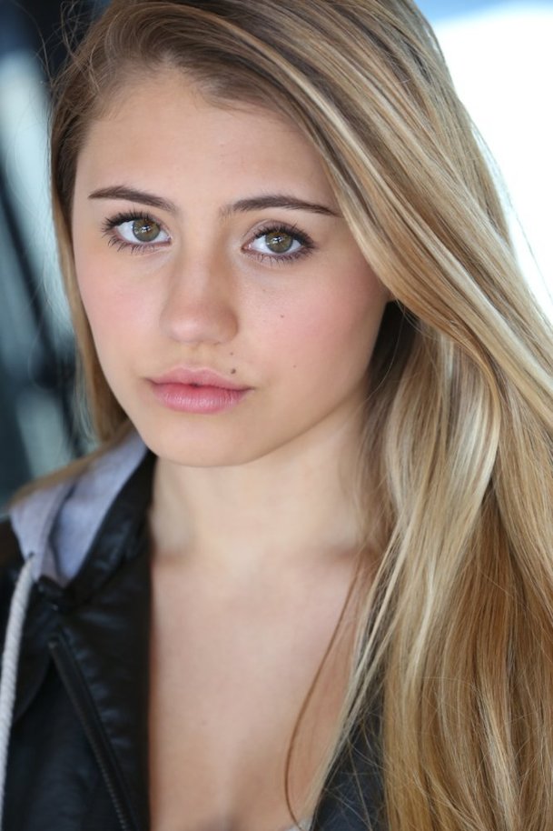 Lia Marie Johnson | Fandíme filmu