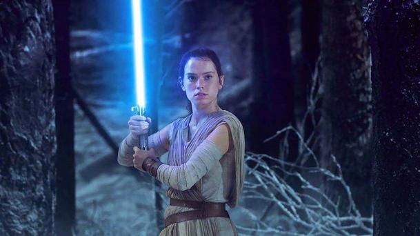 Ve Star Wars VIII se dozvíme, kdo jsou rodiče Rey | Fandíme filmu