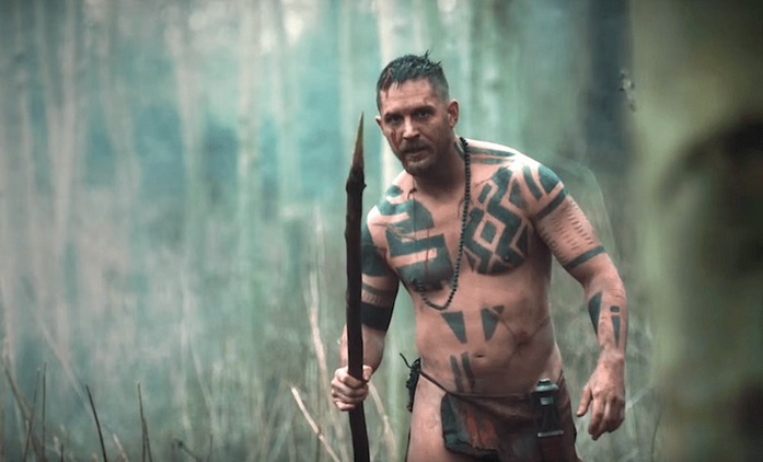 Taboo: Tom Hardy ovládá temná umění a mstí se | Fandíme seriálům