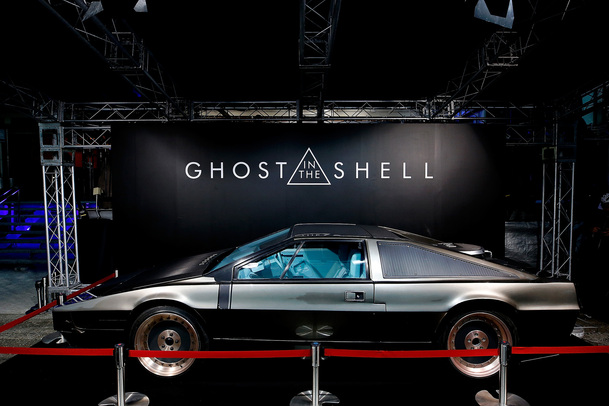Ghost in the Shell odkryl celou úvodní scénu se zrodem hrdinky | Fandíme filmu