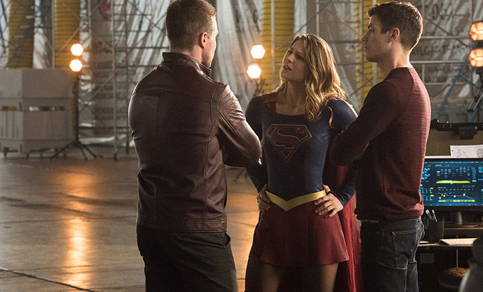 Arrowverse: Velký crossover začal. A dočkáme se Batmana? | Fandíme seriálům