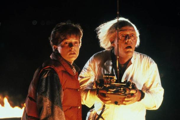 Jak by to vypadalo, kdyby Marty McFly cestoval do skutečné budoucnosti | Fandíme filmu