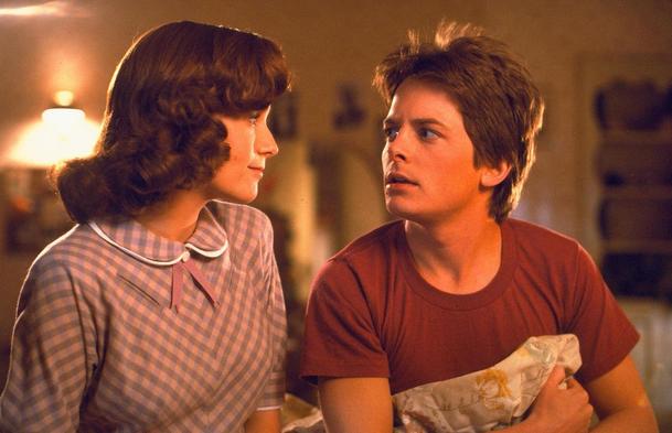 Jak by to vypadalo, kdyby Marty McFly cestoval do skutečné budoucnosti | Fandíme filmu