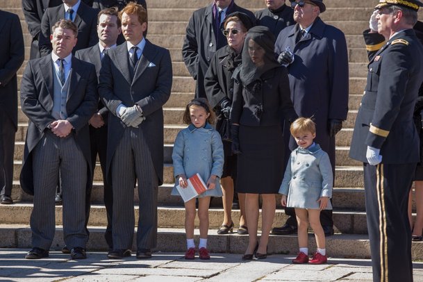 Jackie: Natalie Portman bojuje o Oscara jako vdova po Kennedym | Fandíme filmu