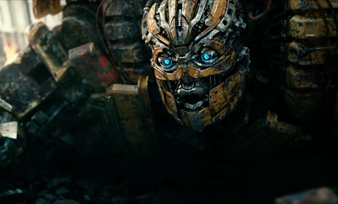 Transformers: Poslední rytíř: Děti a robot v novém klipu | Fandíme filmu