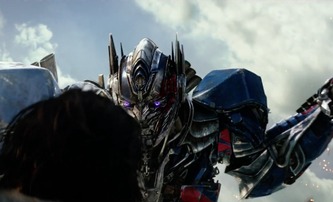 Transformers: Poslední rytíř: Nejnovější trailer s roboty a rytíři | Fandíme filmu