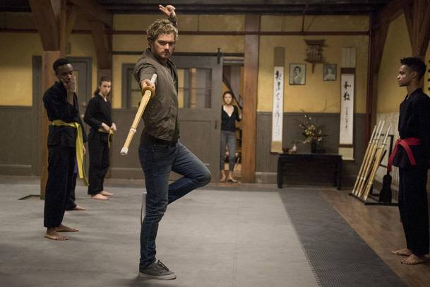 Iron Fist: Plnohodnotný trailer představuje sílu železné pěsti | Fandíme serialům