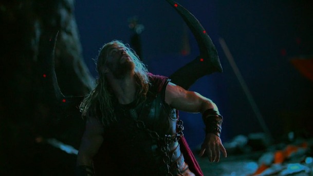 Thor: Ragnarok: Zombie, mimozemská móda či Surtur na fotkách | Fandíme filmu