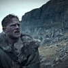 Král Artuš: Legenda o meči: Nový trailer působí hodně současně | Fandíme filmu