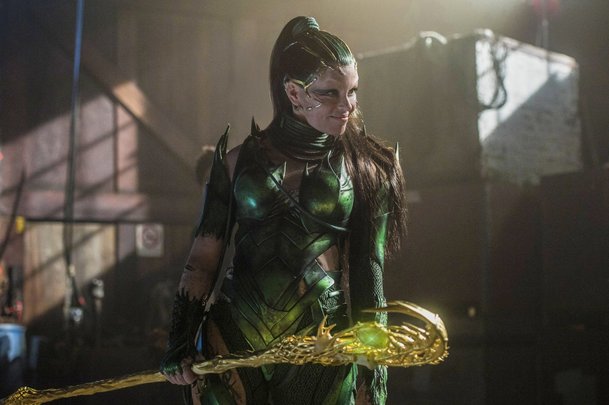 Power Rangers: Vystřižené cameo původních herců | Fandíme filmu