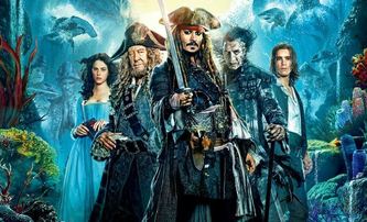 Piráti z Karibiku 5: Jack Sparrow jako Mojžíš na plakátě | Fandíme filmu