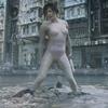 Ghost in the Shell: Souboj ve vodě v novém klipu | Fandíme filmu