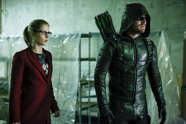 Arrowverse: Také Felicity Smoke bude superhrdinkou | Fandíme serialům