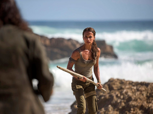 Tomb Raider: Modernizovaná Lara Croft na nové fotce | Fandíme filmu