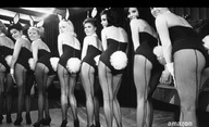 American Playboy: první trailer na minisérii o zakladateli Playboye | Fandíme filmu