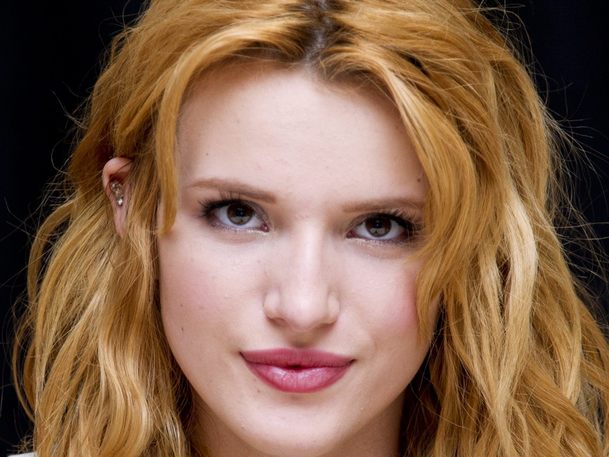 Bad Influence: Bella Thorne zkazí nevinného mladíka | Fandíme filmu