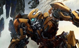 Transformers 5: Optimus vs. Bumblebee na novém plakátu | Fandíme filmu