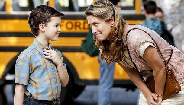 Young Sheldon: Spin-off Teorie velkého třesku má první trailer | Fandíme serialům