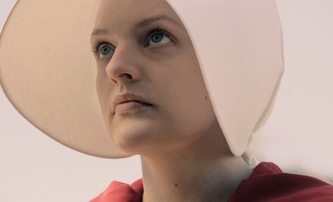 Next Goal Wins: Příští film Taiky Waititiho doplní Elisabeth Moss | Fandíme filmu