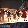 Mary Poppins se vrací na prvních fotkách | Fandíme filmu