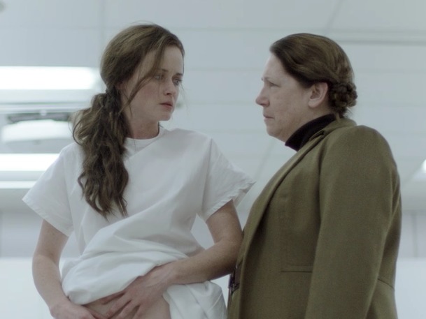 Příběh služebnice: Hulu oznámila novou postavu | Fandíme serialům