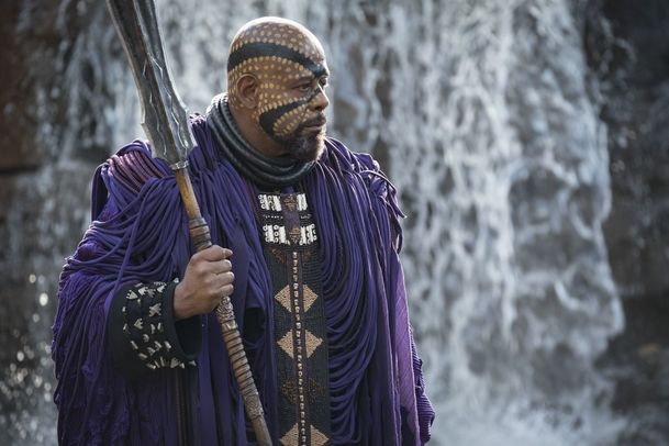 Black Panther: Klaďasové i záporáci na šedesátce nejnovějších fotek | Fandíme filmu