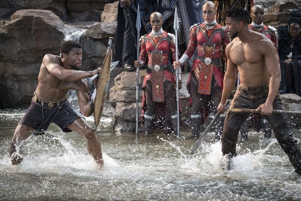 Black Panther: Klaďasové i záporáci na šedesátce nejnovějších fotek | Fandíme filmu