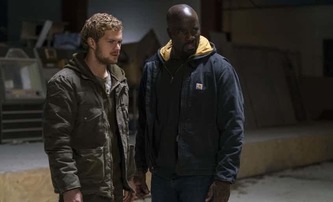 The Defenders: Finální trailer vyzdvihuje humor | Fandíme filmu