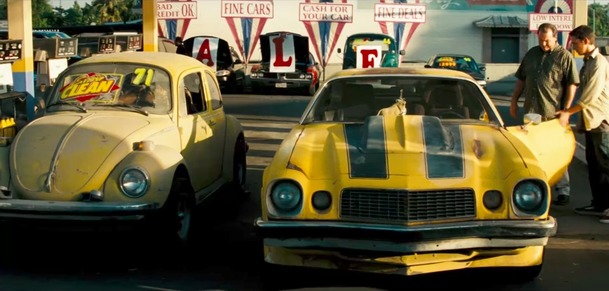 Transformers: Bumblebee: První pohled na retro auťák | Fandíme filmu