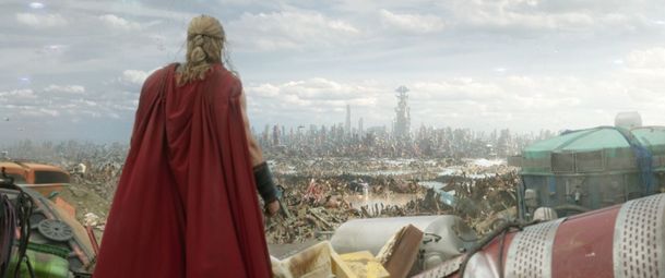 Thor Ragnarok: Nové plakáty, fotky a délka filmu | Fandíme filmu