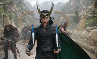 Loki bude v nové minisérii nenápadně ovlivňovat chod pozemských dějin | Fandíme filmu