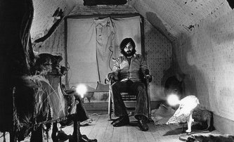 Zemřel Tobe Hooper, režisér Texaského masakru či Poltergeista | Fandíme filmu