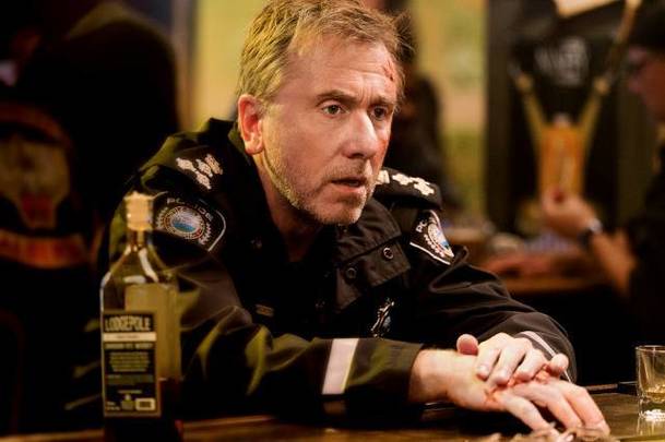 Tin Star: Tim Roth proti Christině Hendricks v novodobé westernové sérii | Fandíme serialům