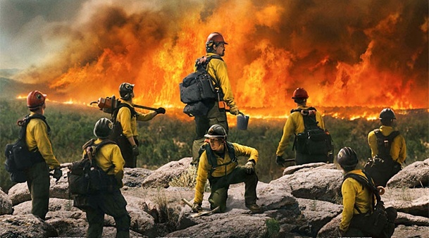 Only the Brave: Odvážní hasiči bojují s ohněm v druhém traileru | Fandíme filmu