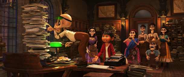Coco: Finální trailer láká diváky do kina na rodinnou podívanou | Fandíme filmu