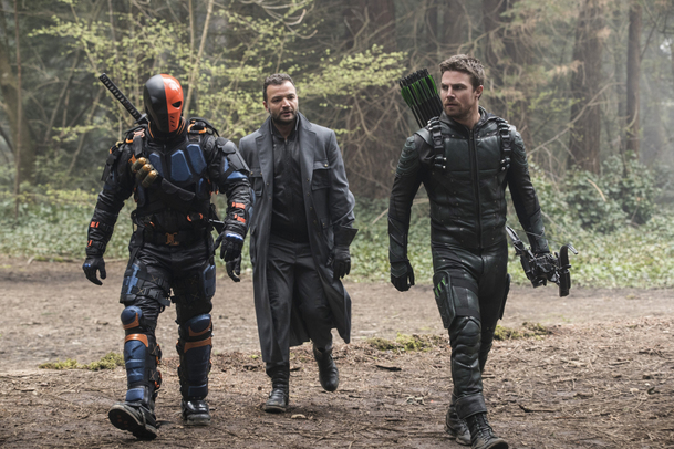 Arrow: Nová ukázka a co čekat od Deathstroka | Fandíme serialům