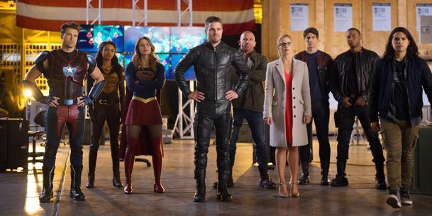 Letošním crossoverem z Arrowverse bude Crisis on Earth-X | Fandíme serialům