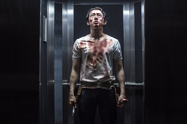 Mayhem: Steven Yeun se vrací k hororovému vraždění | Fandíme filmu