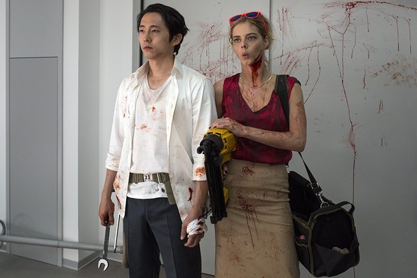 Mayhem: Steven Yeun se vrací k hororovému vraždění | Fandíme filmu