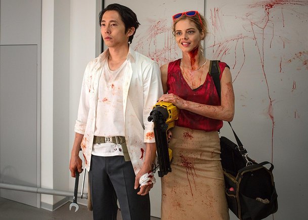 Mayhem: Steven Yeun se vrací k hororovému vraždění | Fandíme filmu