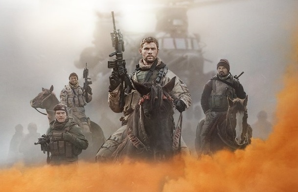 12 Strong: Chris Hemsworth jako moderní voják na koni | Fandíme filmu