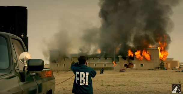 Waco: minisérie s Michaelem Shannonem a Taylorem Kitschem se odhaluje v traileru | Fandíme serialům